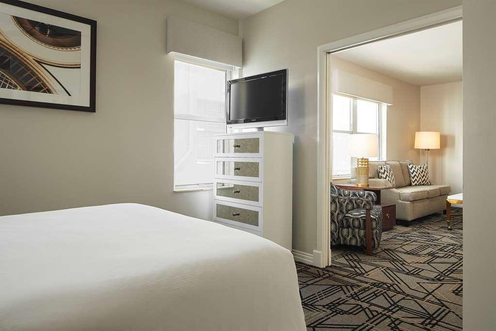 Hilton Grand Vacations Suites At South Beach Майами-Бич Номер фото